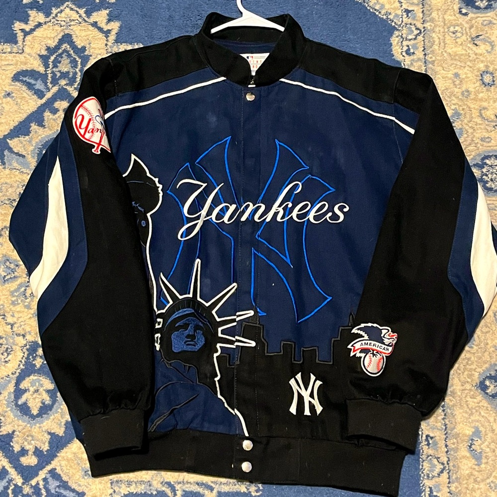 Rare vintage MLB New York Yankees 90’s jacket.